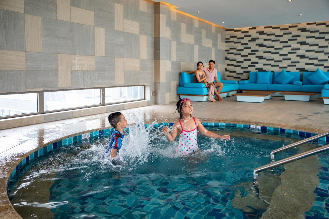 Oakwood Residence Hanoi Luaran gambar
