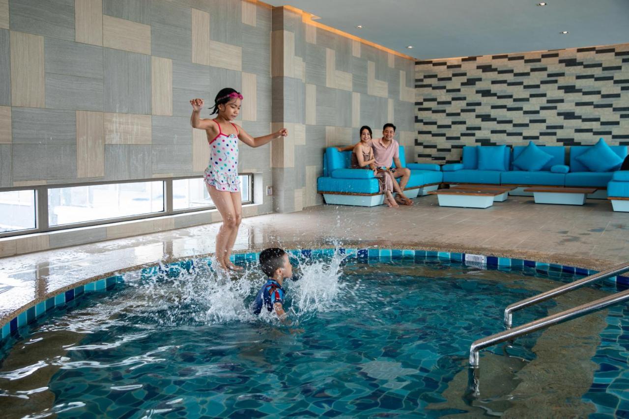 Oakwood Residence Hanoi Luaran gambar